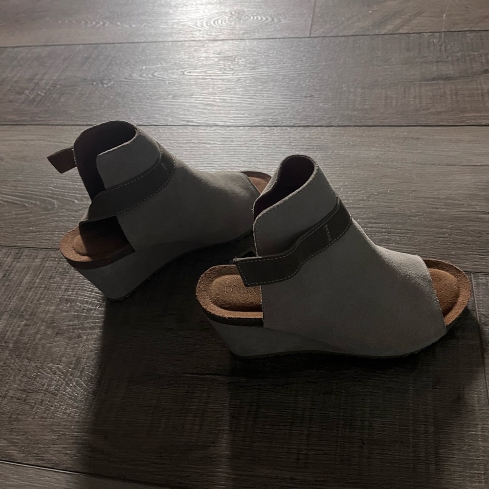 Stylish Gray Wedge Sandals